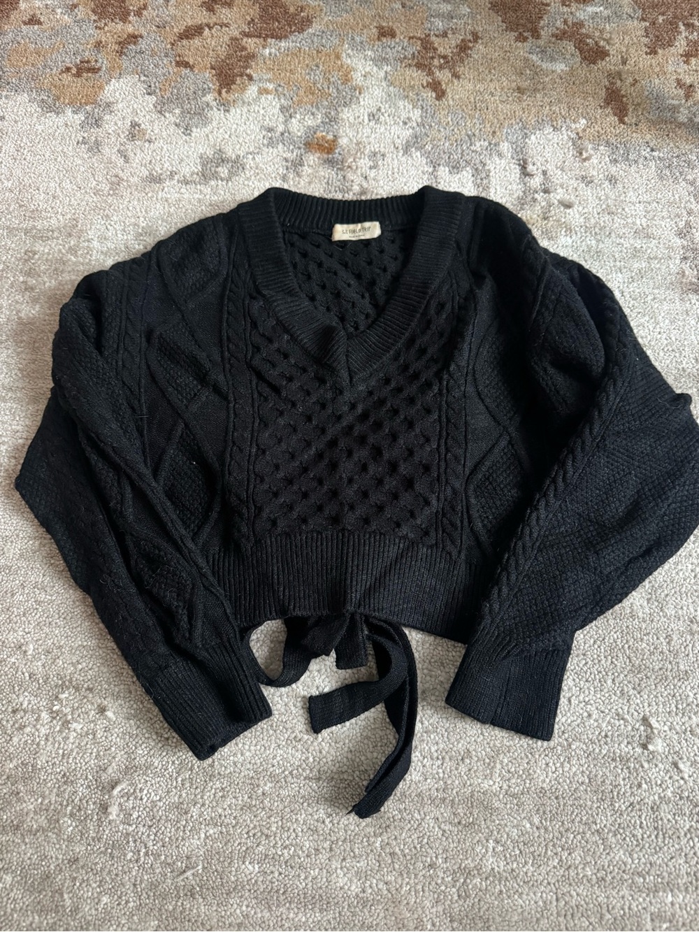Vero Moda Black Cable-Knit V-Neck Tie-Waist Sweater